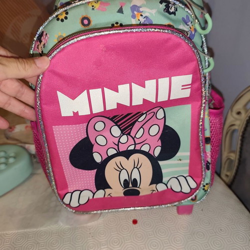 Minnie bag with wheels like new, pink