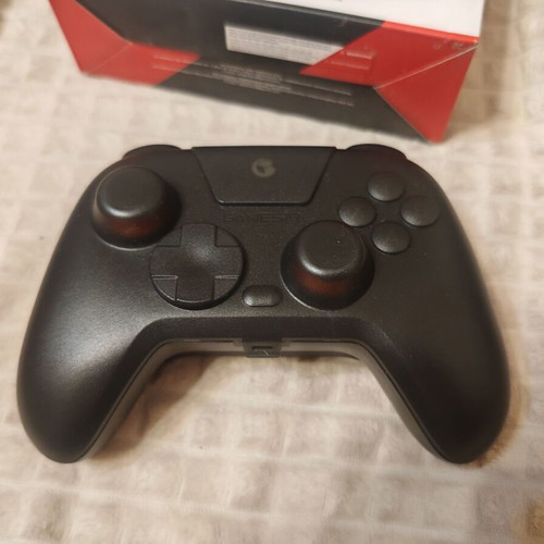 GameSir Nova Lite wireless gaming controller with Hall Effect sticks and hard case