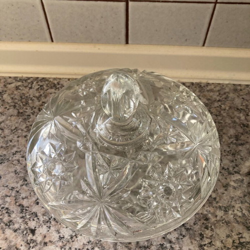 Luxury crystal candy dish with lid
