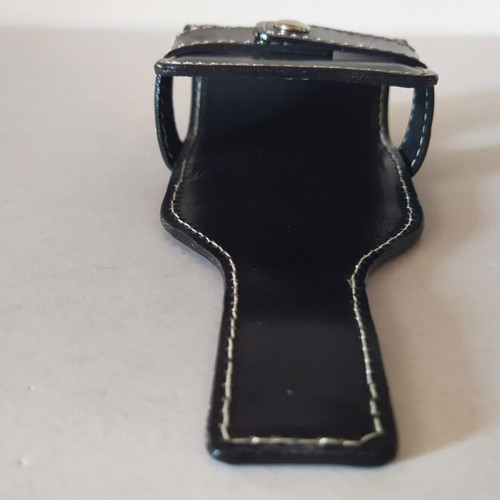 Leather phone case like new, black with metal hook