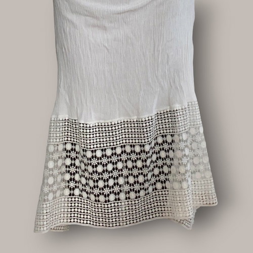 Maxi dress used, textured bodice with patterned lace hem, white, size M