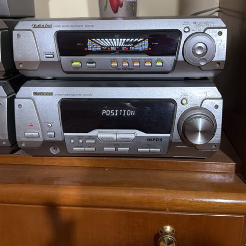 Technics SL-EH790 stereo system like new with 5-disc CD, cassette, radio