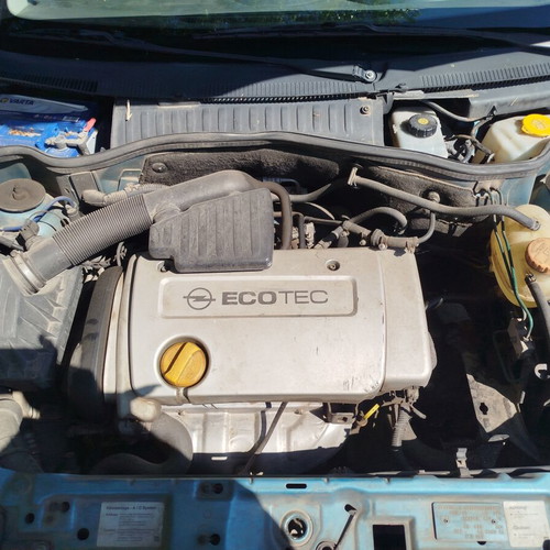 Opel Corsa 1.4 car used, engine needs repair
