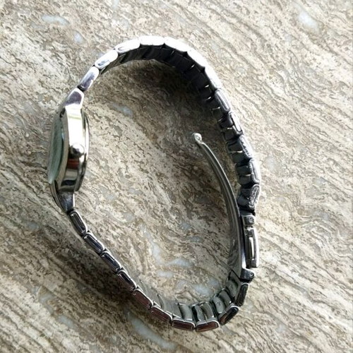 Lorus women's watch used, stainless steel oval case