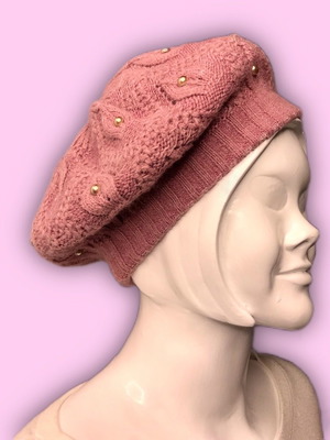 Pink knitted beret used with pearls, one size