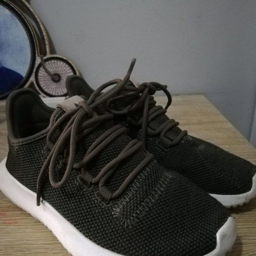 Adidas Tubular kids sneakers size 36 like new khaki