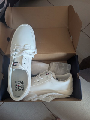Tommy Jeans sneakers λευκά καινούργια, νούμερο 46