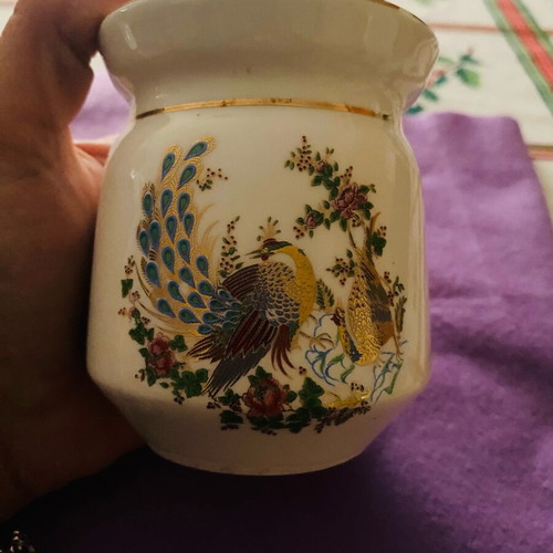 Set of 2 handmade porcelain vases with peacocks and 24K gold used