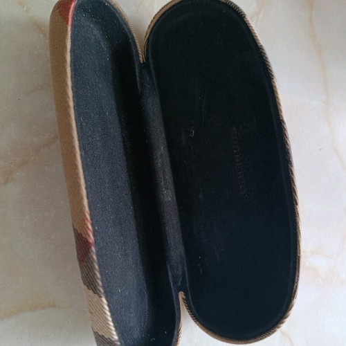Burberry sunglasses like new, green