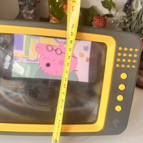 Retro mobile phone screen magnifier