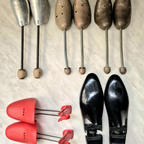 Shoe trees used, pack of 5 pairs