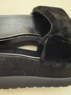 Clamazons Black Leather Slippers With Fur Size 39 Like New
