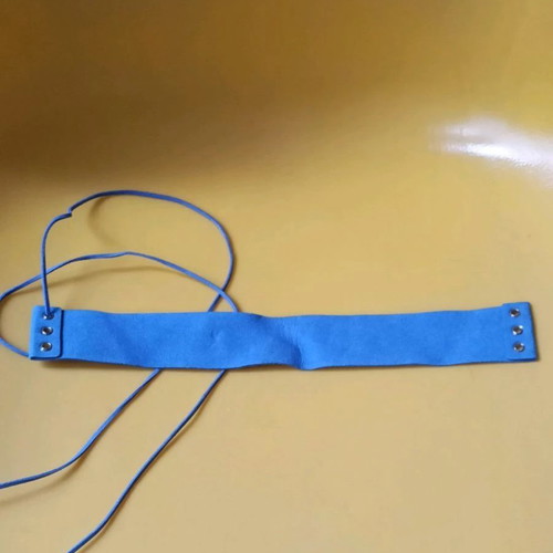 Blue fabric choker with skynaki used