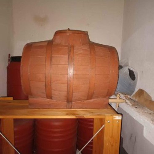 Wine barrel 50 liters used in excellent condition