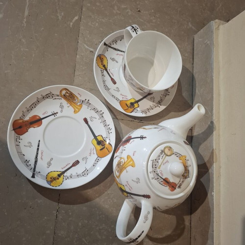 Dunoon Instrumental Fine Bone China Tea Set like new