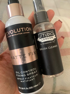 Face and brush spray used