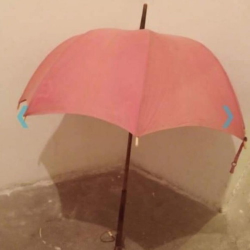 Umbrella vintage used with wooden handle and bone details, 68 cm