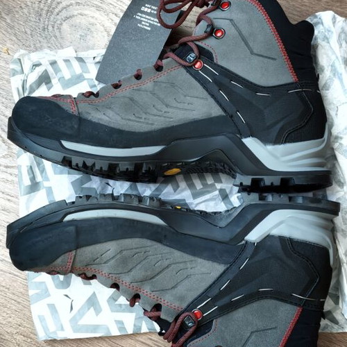 Salewa MTN Trainer Mid GTX men's trekking shoes size 43