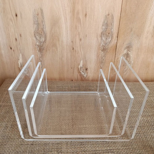 Jewelry display stands set of 3 made of plexiglass like new