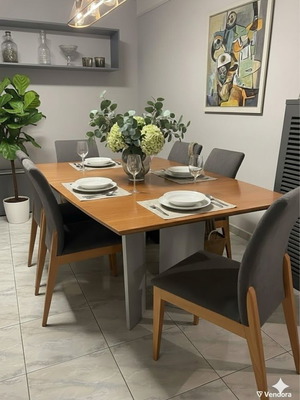 Eleni Natsi solid wood extendable dining table like new, cherry tone