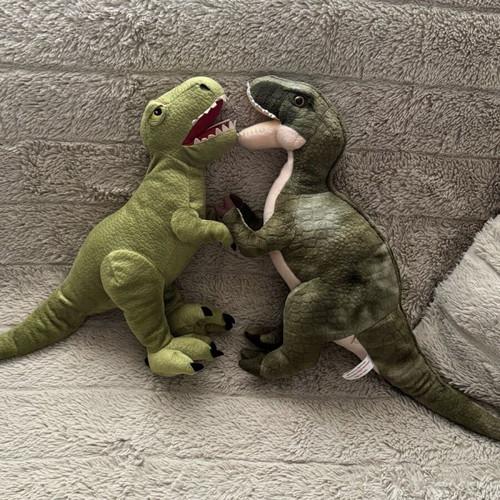 Stuffed dinosaurs used, set of 2 pieces