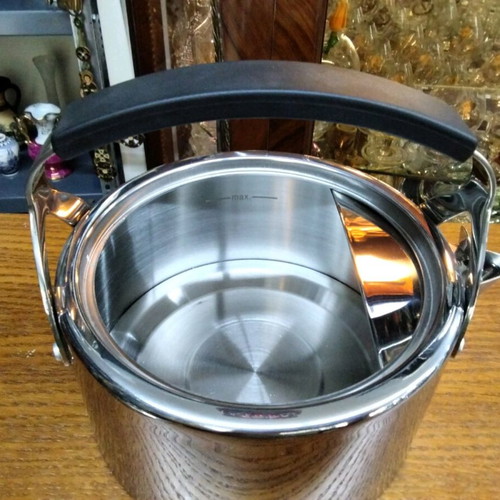 Teapot new for brewing hot beverages