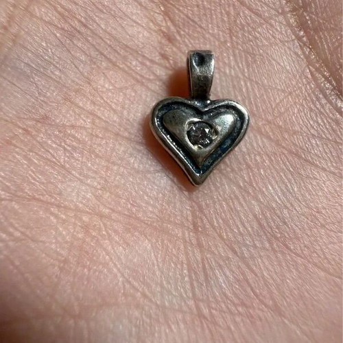 Handmade 925 silver heart pendant like new