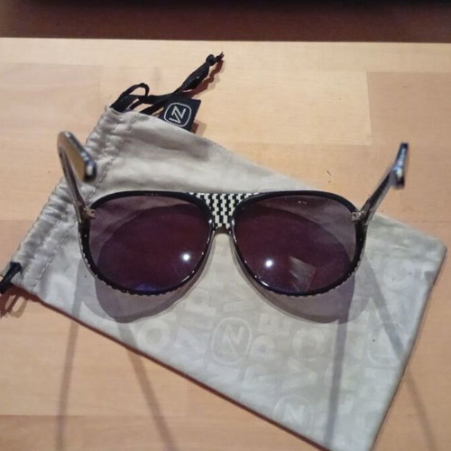 Von Zipper sunglasses like new with storage pouch