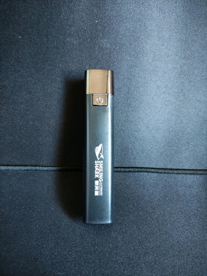 Επαναφορτιζόμενος φακός 1200mah σαν καινούργιος