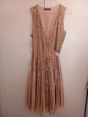 Zara medium dress with sequins used, gold color