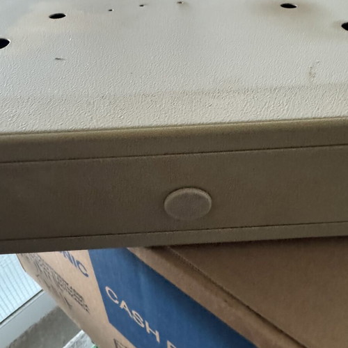 Old cash register drawer, manual bottom opening