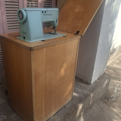 Singer sewing machine used, retro style