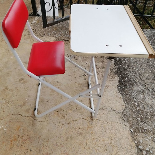 Small desk with chair used