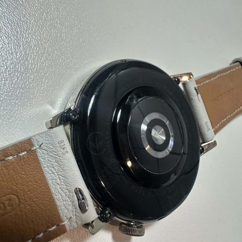 Huawei Watch GT 3 Elegant 42mm like new with extra straps and charger