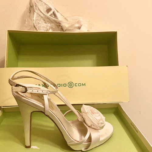 Maxstudio bridal platform heels size 37, new, beige-cream