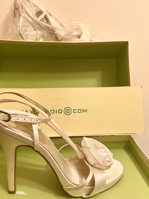Maxstudio bridal platform heels size 37, new, beige-cream