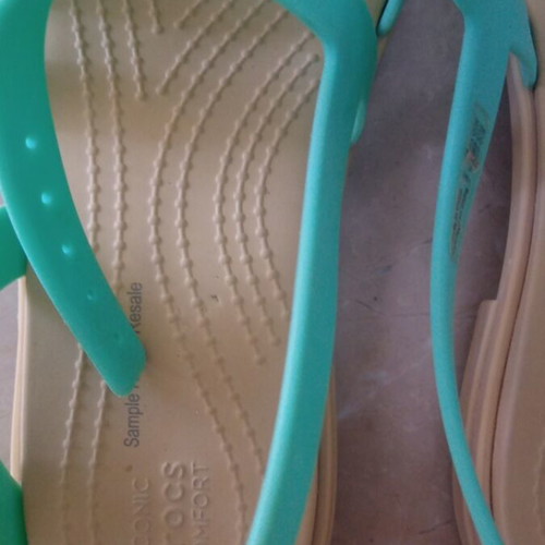 Crocs Tulum Strappy Sandals like new, mint color, size W7 (37-38)