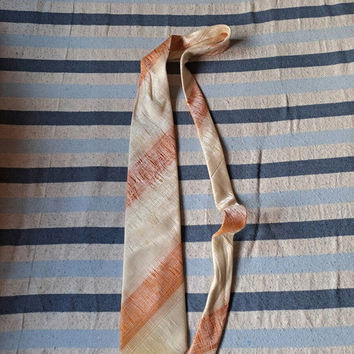 Guilfords London Milano tie used