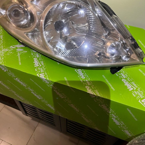 Suzuki Splash headlight used original ‘14