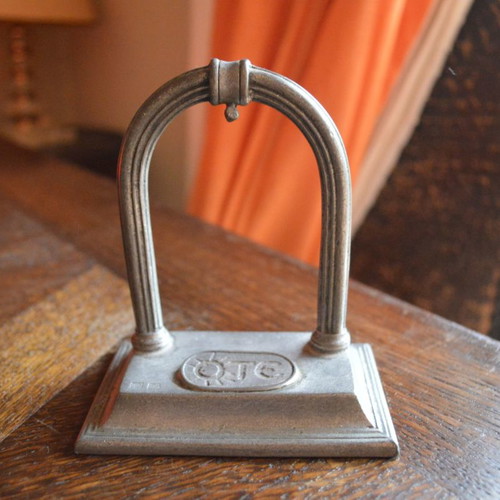 Desk key holder used with OTE hook made of pewter