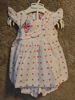Sweet Elegance baby dress with bloomers 3-6 months like new