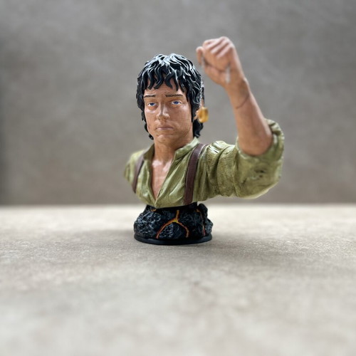 Lord of the Rings Frodo Baggins bust with The One Ring, new