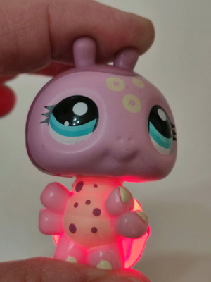 Littlest Pet Shop Ladybug 2308 like new