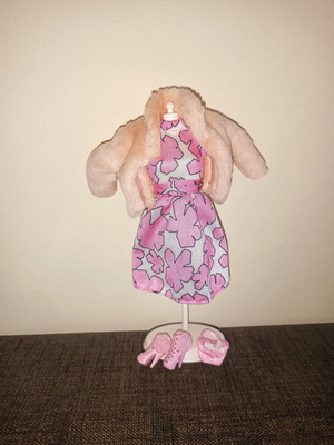 Barbie Fashionistas pink dress with matching shoes and handbag