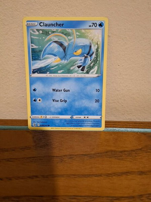 Pokemon Card Clauncher like new