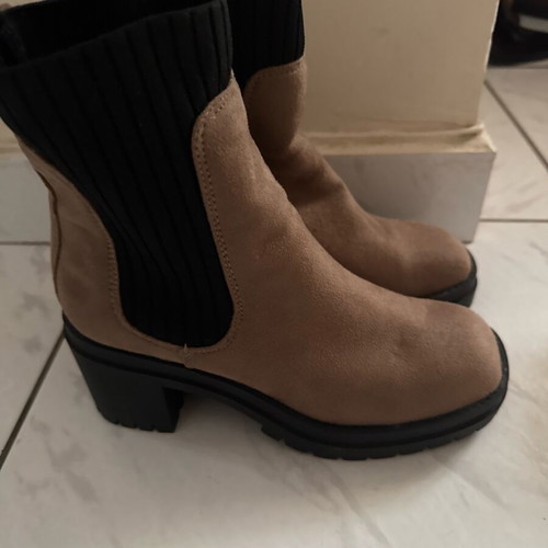 Women's ankle boots size 36 like new, black and brown