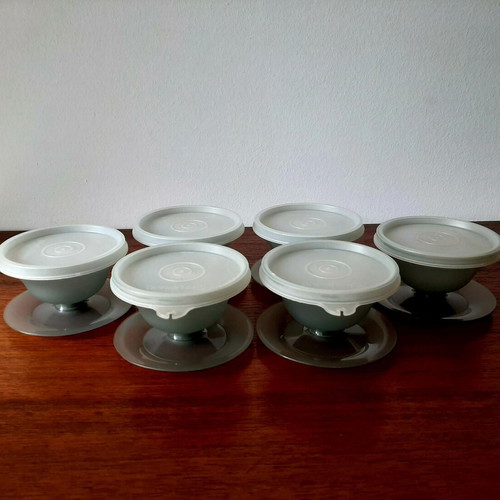Tupperware set of 6 vintage bowls Greek made used