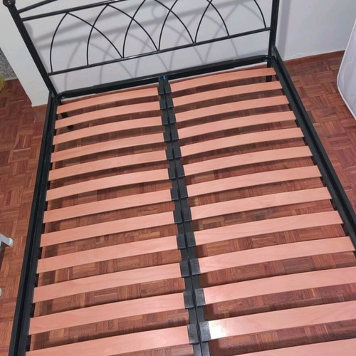 Double Bed like new 190x140 cm