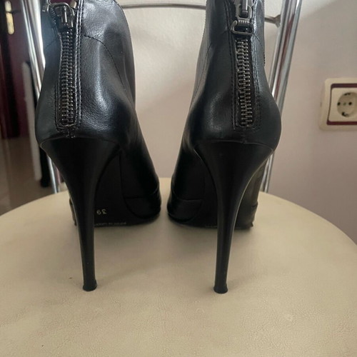 Geo Ramo ankle boots like new, black, size 39