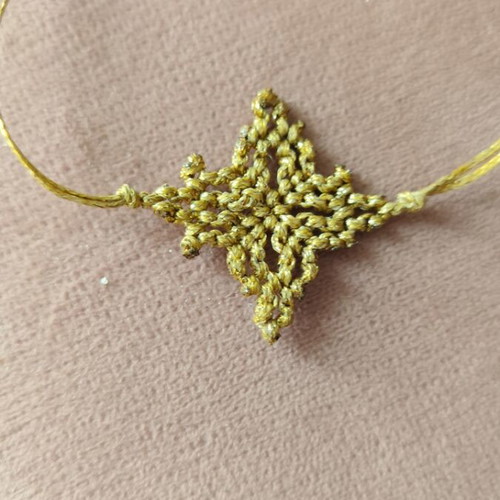Macramé bracelet handmade vintage design gold like new
